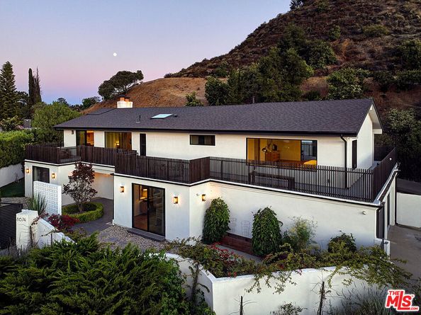 8674 Edwin Drive, Los Angeles CA 90046