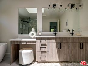 8674 Edwin Drive, Los Angeles CA 90046