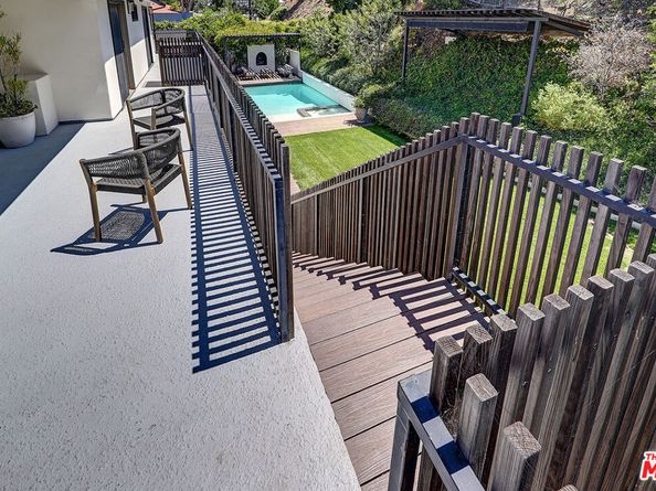 8674 Edwin Drive, Los Angeles CA 90046