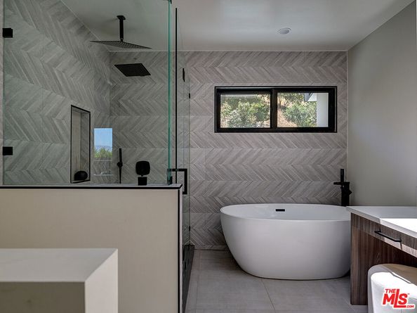 8674 Edwin Drive, Los Angeles CA 90046