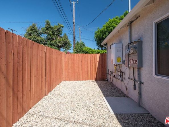 735 N Lima Street, Burbank CA 91505