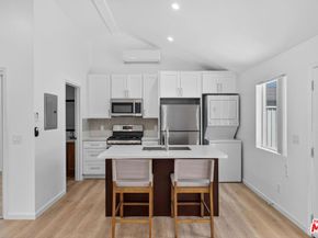 735 N Lima Street, Burbank CA 91505