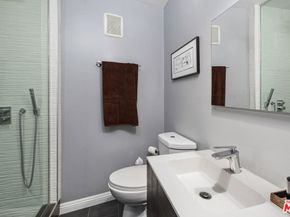 2260 N Cahuenga Boulevard 502, Los Angeles CA 90068