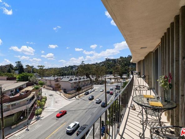 2260 N Cahuenga Boulevard 502, Los Angeles CA 90068