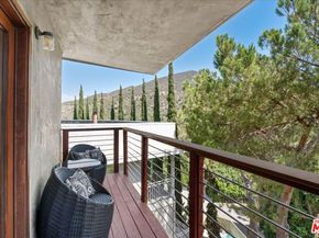 3234 Hillock Drive, Los Angeles CA 90068