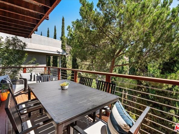 3234 Hillock Drive, Los Angeles CA 90068
