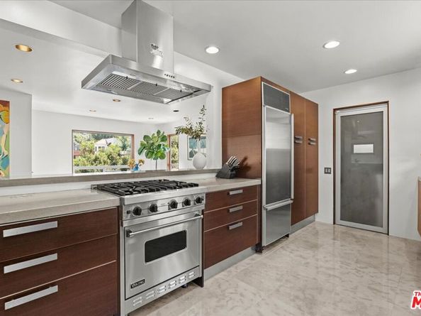 3234 Hillock Drive, Los Angeles CA 90068