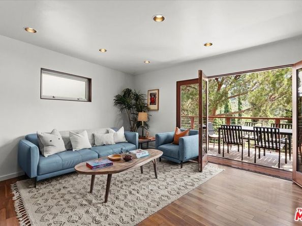 3234 Hillock Drive, Los Angeles CA 90068