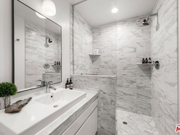 9648 Yoakum Drive, Beverly Hills CA 90210