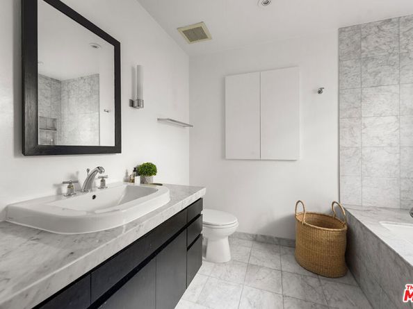 9648 Yoakum Drive, Beverly Hills CA 90210