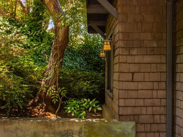 9648 Yoakum Drive, Beverly Hills CA 90210