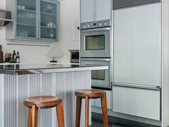 9648 Yoakum Drive, Beverly Hills CA 90210