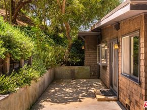 9648 Yoakum Drive, Beverly Hills CA 90210