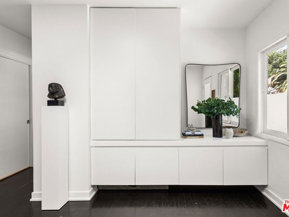 9648 Yoakum Drive, Beverly Hills CA 90210