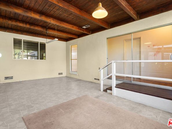 1466 N Rose Street, Burbank CA 91505