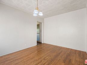 1466 N Rose Street, Burbank CA 91505