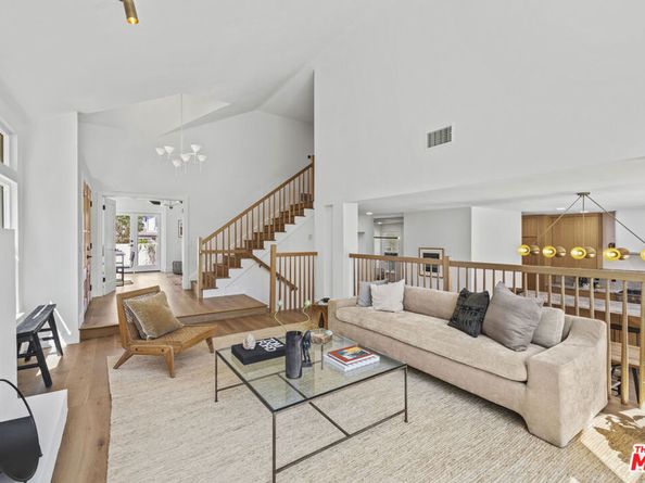 7538 W 82nd Street, Playa Del Rey CA 90293