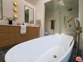 7538 W 82nd Street, Playa Del Rey CA 90293