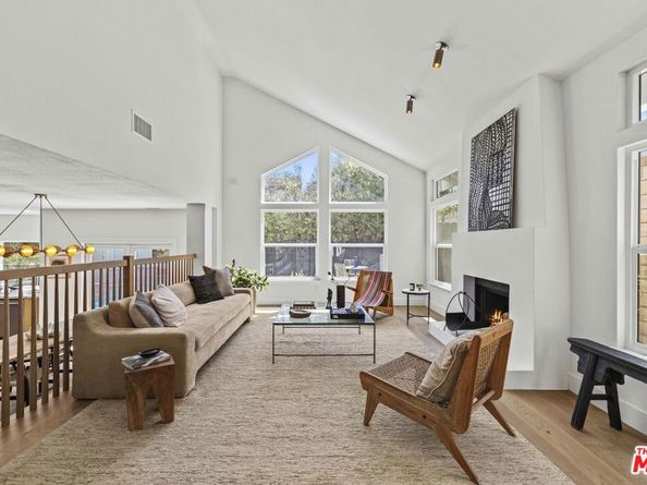 7538 W 82nd Street, Playa Del Rey CA 90293