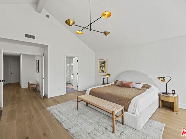 7538 W 82nd Street, Playa Del Rey CA 90293