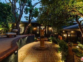 854 Kodak Drive, Los Angeles CA 90026