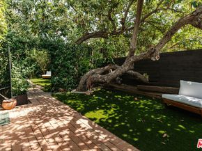 854 Kodak Drive, Los Angeles CA 90026