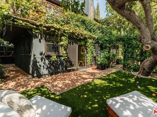 854 Kodak Drive, Los Angeles CA 90026