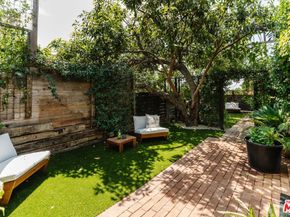 854 Kodak Drive, Los Angeles CA 90026