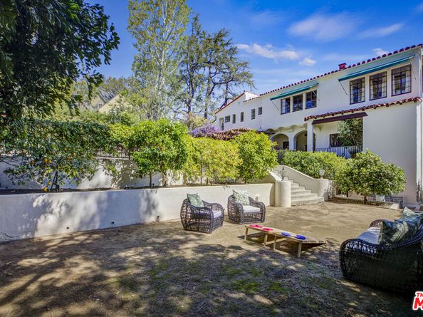 2417 NOTTINGHAM Avenue, Los Angeles CA 90027