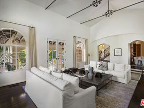 2417 NOTTINGHAM Avenue, Los Angeles CA 90027