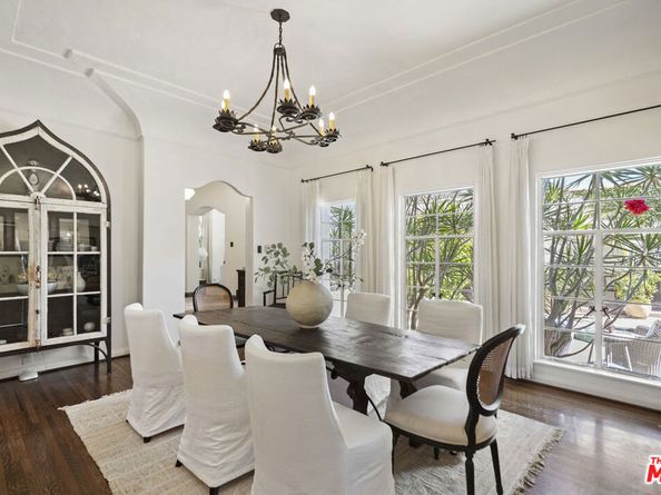 2417 NOTTINGHAM Avenue, Los Angeles CA 90027