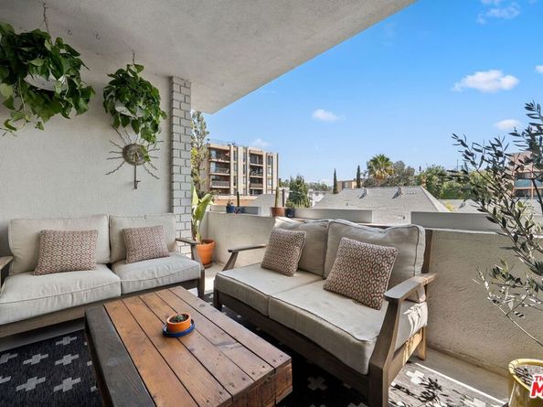 7309 Franklin Avenue 405, Los Angeles CA 90046