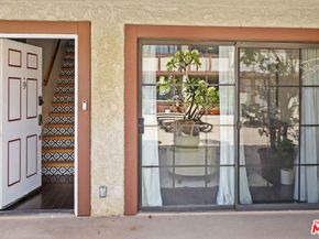 11127 La Maida Street 9, North Hollywood CA 91601