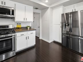 11127 La Maida Street 9, North Hollywood CA 91601