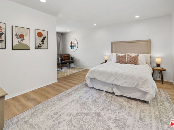 11127 La Maida Street 9, North Hollywood CA 91601