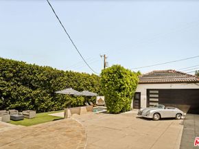 564 N Normandie Avenue, Los Angeles CA 90004