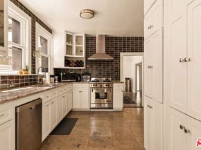 564 N Normandie Avenue, Los Angeles CA 90004
