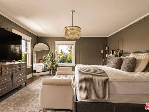 564 N Normandie Avenue, Los Angeles CA 90004
