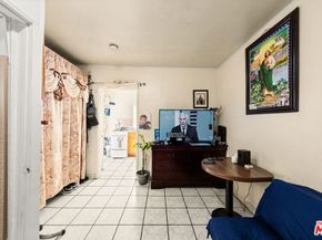 1114 S Kern Avenue, Los Angeles CA 90022