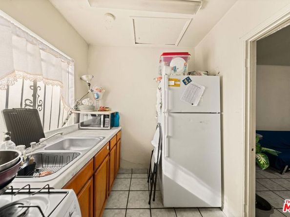 1114 S Kern Avenue, Los Angeles CA 90022