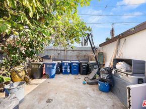 1114 S Kern Avenue, Los Angeles CA 90022