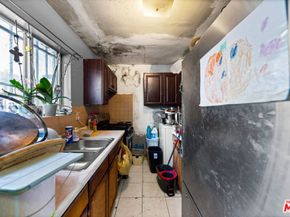 1114 S Kern Avenue, Los Angeles CA 90022