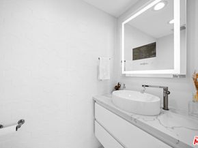 7141 Woodrow Wilson Drive, Los Angeles CA 90068