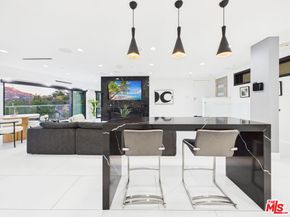 7141 Woodrow Wilson Drive, Los Angeles CA 90068