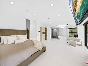 7141 Woodrow Wilson Drive, Los Angeles CA 90068
