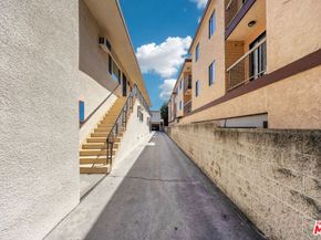 404 Porter Street, Glendale CA 91205