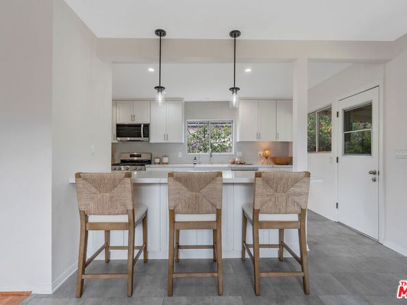 19427 Lemay Street, Reseda CA 91335