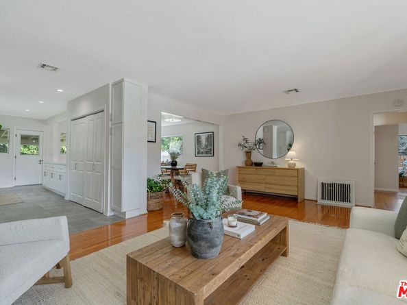 19427 Lemay Street, Reseda CA 91335