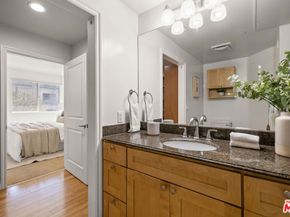 3061 W 12th Place 203, Los Angeles CA 90006