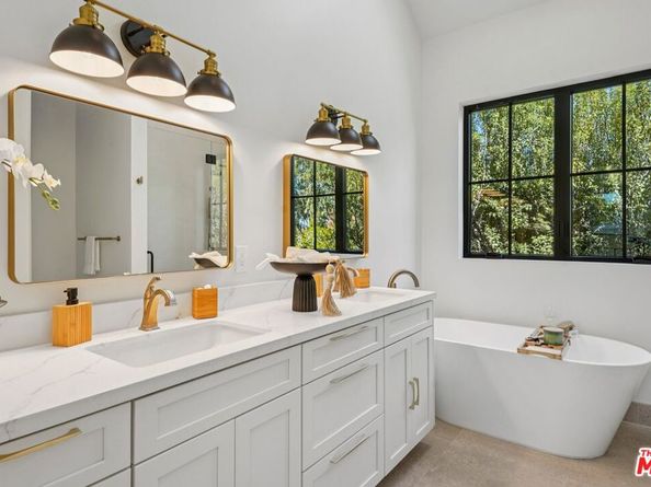 4034 Coolidge Avenue, Culver City CA 90066